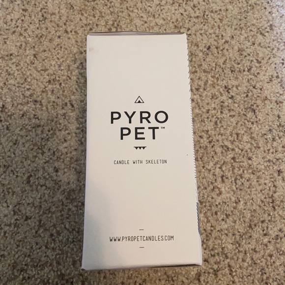 Pyro Pet candle - Picture 7 of 12